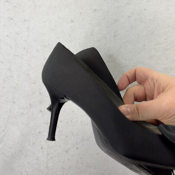 STUART WEITZMAN Women Sz 9.5 Black Satin Peep Toe Bow Stiletto Heels GIGIRITZ 3” - Picture 9 of 13
